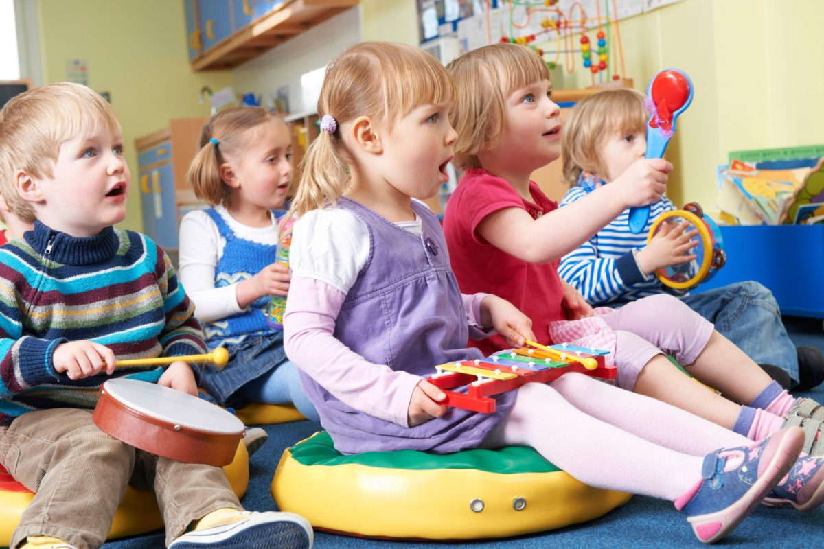 Водить ли ребенка в детский сад?